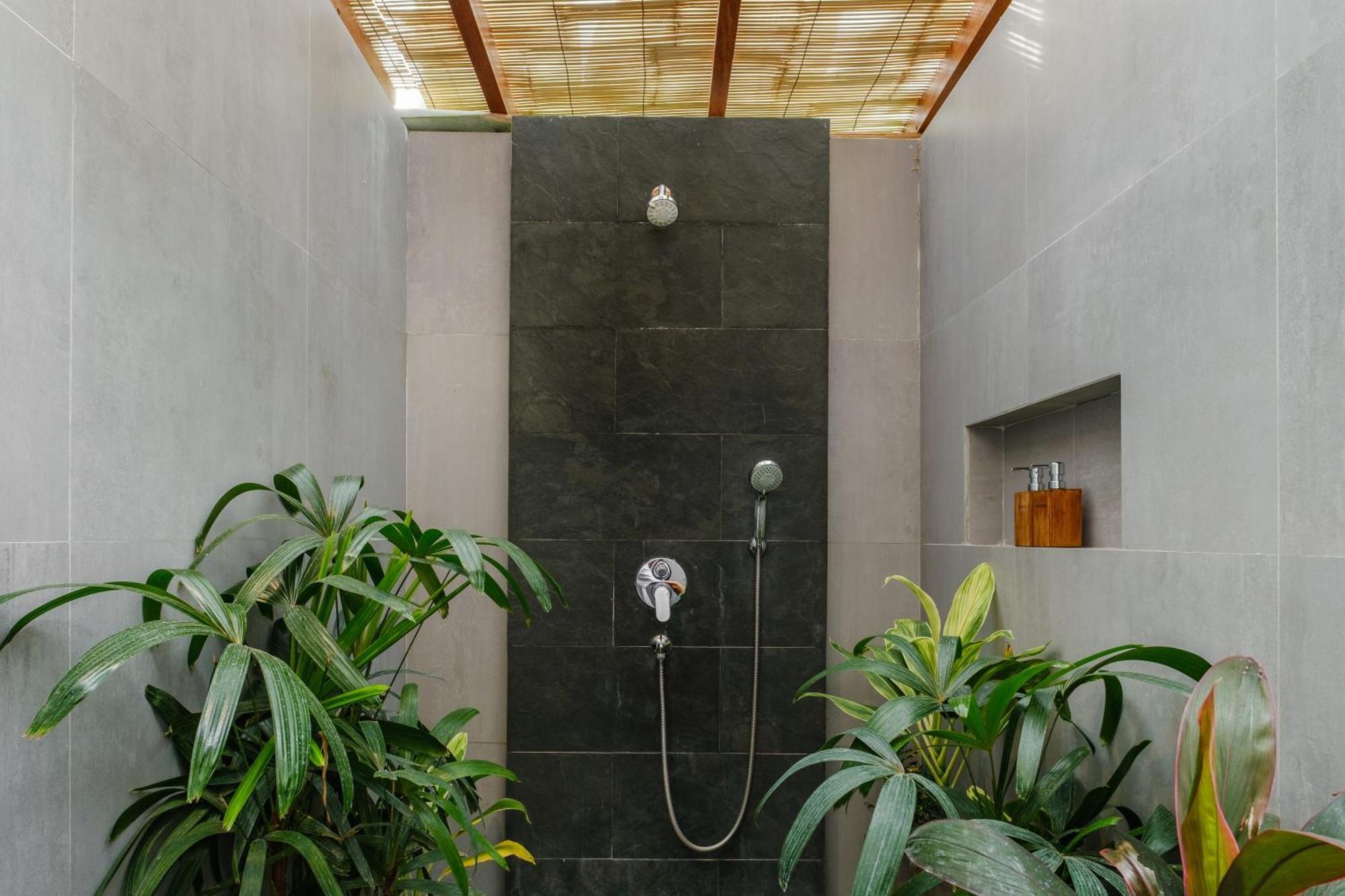 Villa Gaya Ubud エクステリア 写真